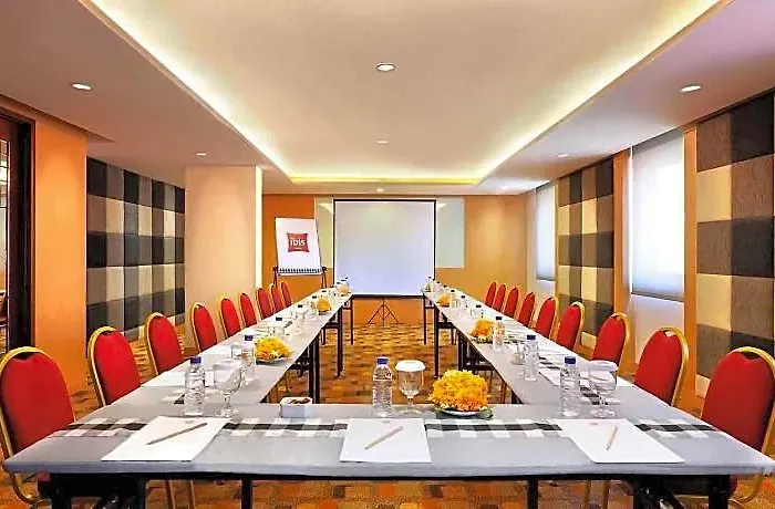 Hotel Ibis Bali 3*